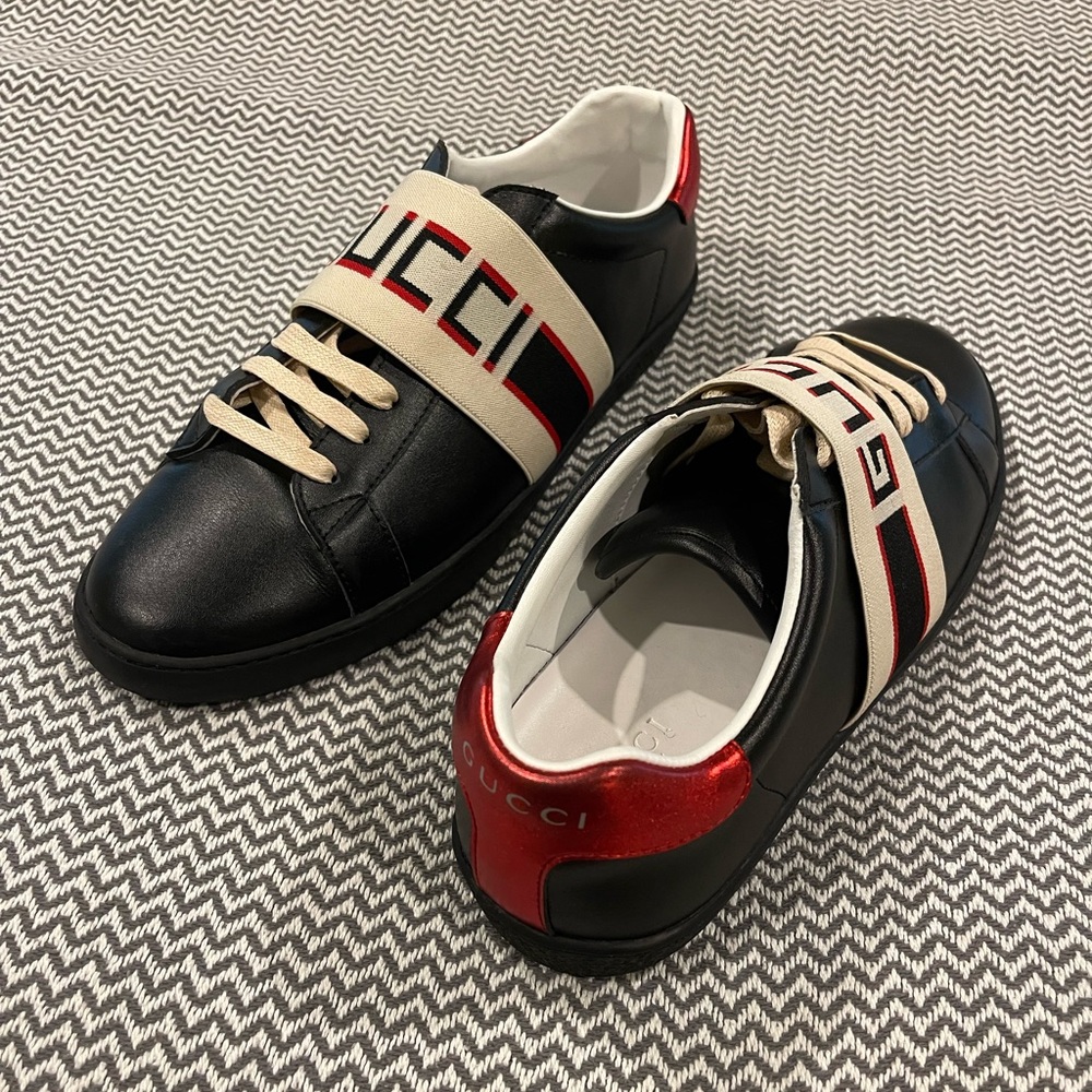 Men’s size 11 black leather sneakers. Ace stripe Gucci shoes.